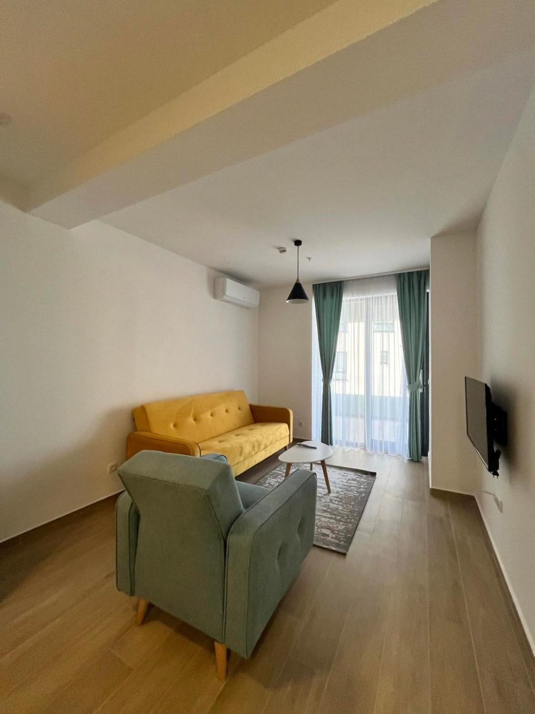 Apartment Rafailovici Beachfront 2 *
