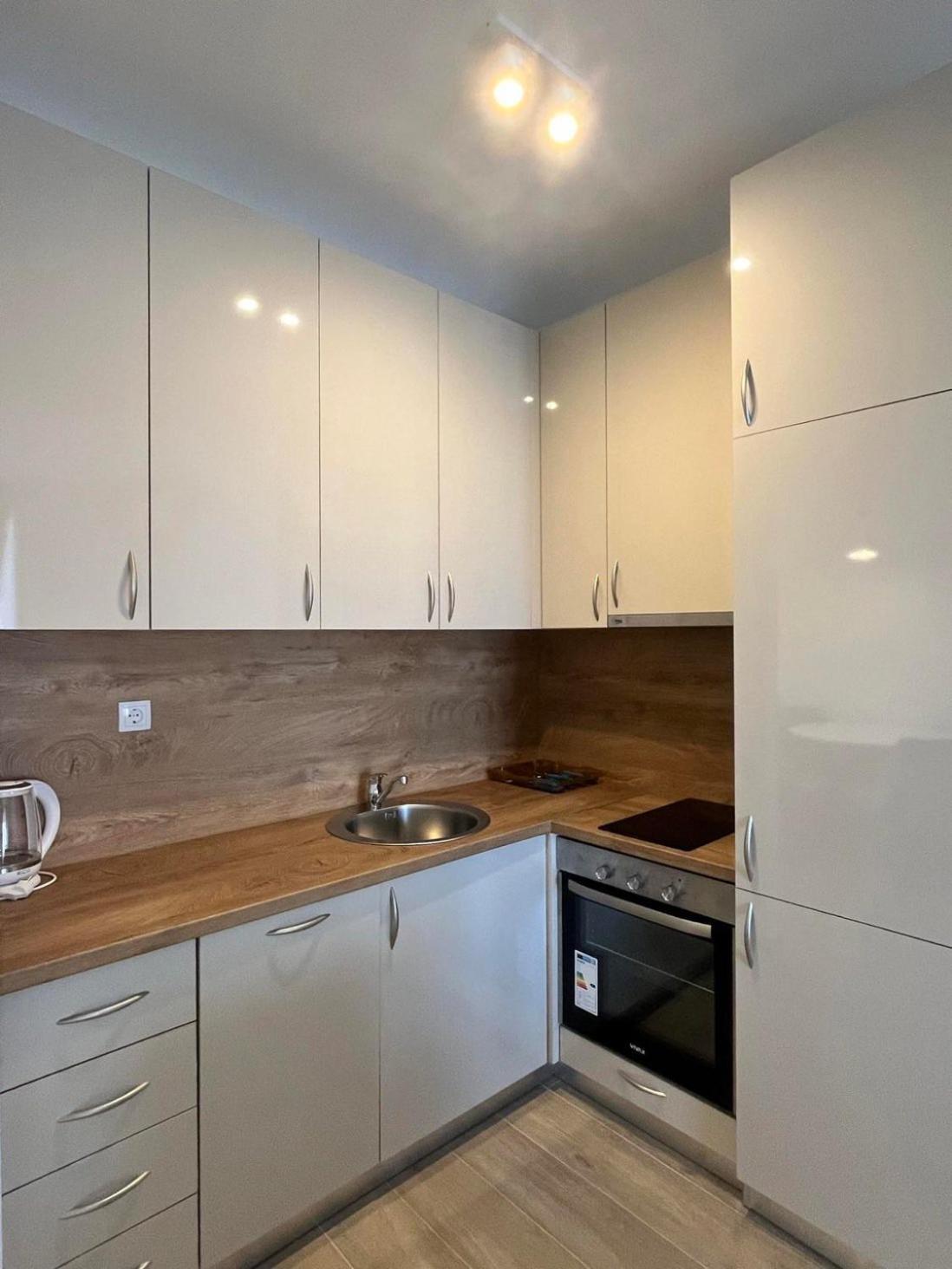 Rafailovici Beachfront 2 Apartment Budva