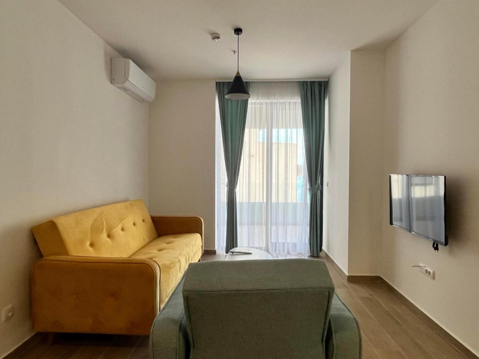 Apartment Rafailovici Beachfront 2 Budva