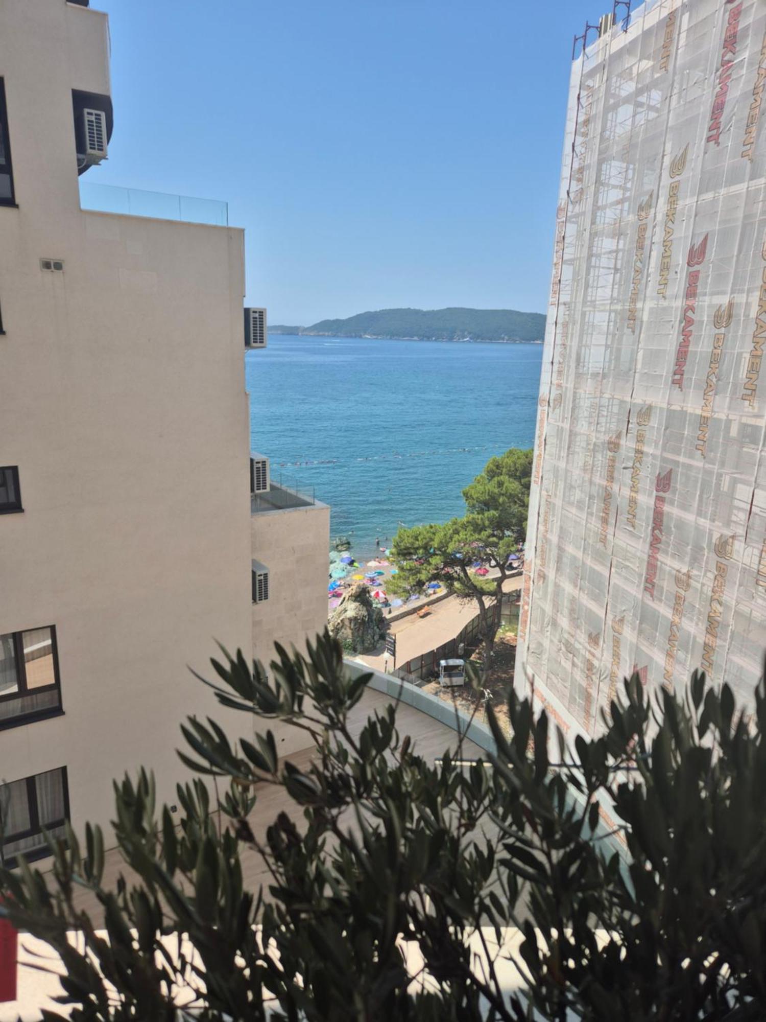 Rafailovici Beachfront 2 Apartment